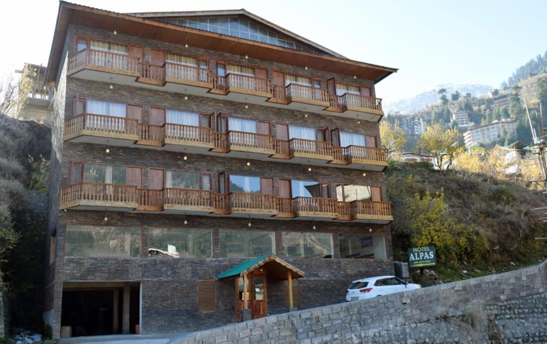 Hotel Alpas Manali - Manali (Himachal Pradesh) — Photos 1